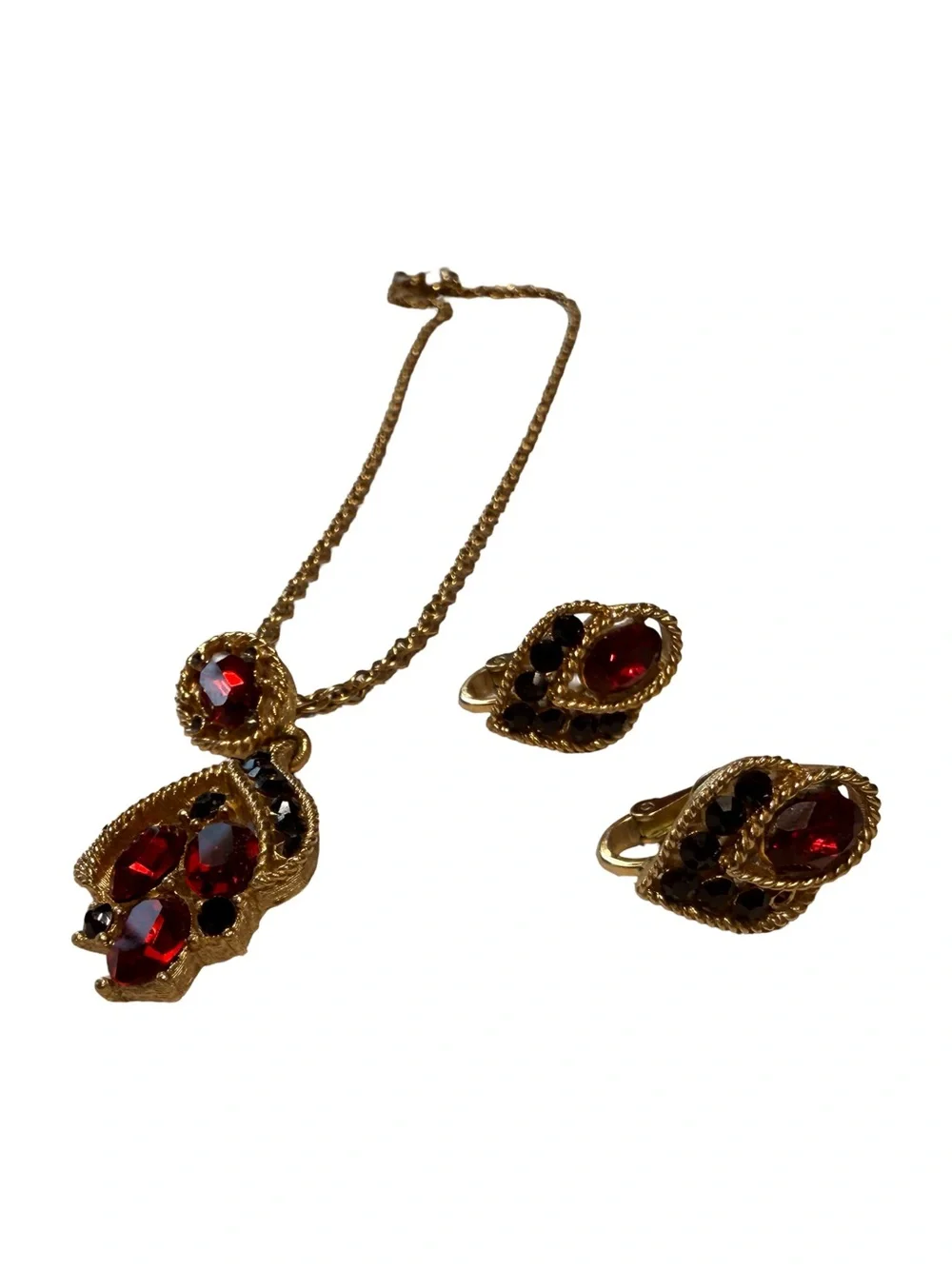 Trifari vintage red
